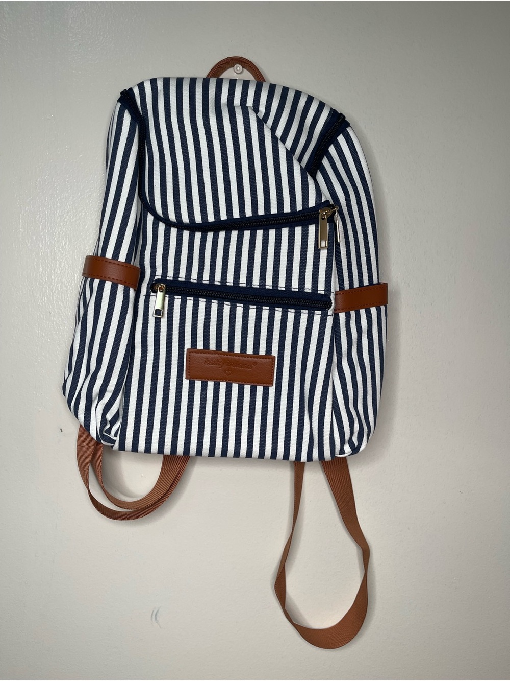 Kathy Ireland white and navy vertical striped backpack #kathyireland #stripes